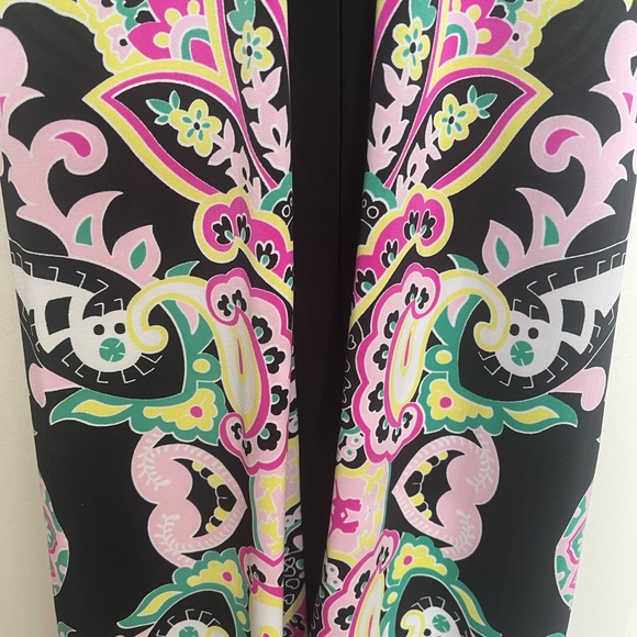 INTERNATIONAL CONCEPT DRESS! - Picture 6 of 8